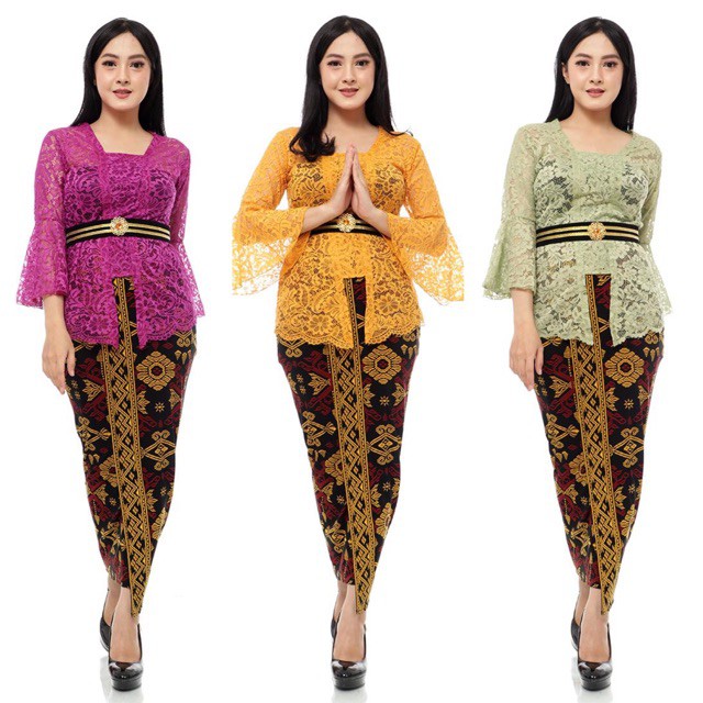 Satu set kebaya wanita modern bali wisuda