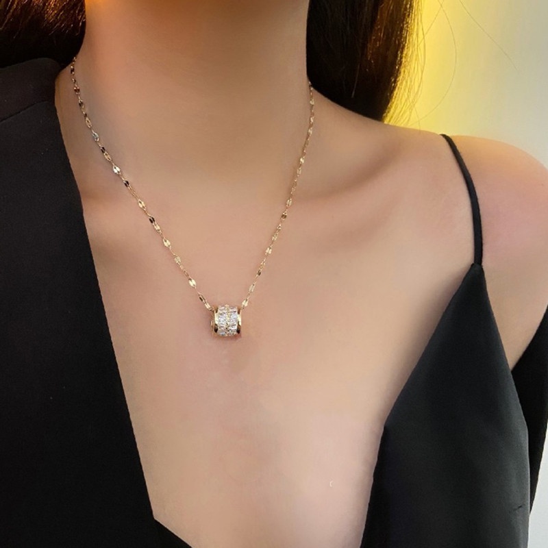 Kalung Titanium Anti Karat Wanita Angka Romawi Emas 18k Berlian Perhiasan