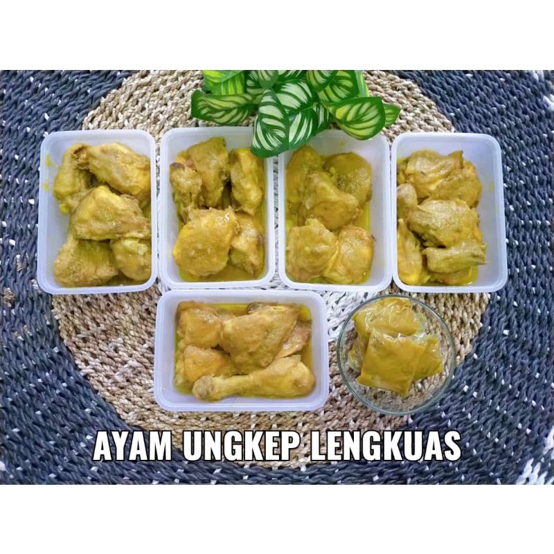 

AYAM UNGKEP BUMBU LENGKUAS FREE BUMBU KUNING
