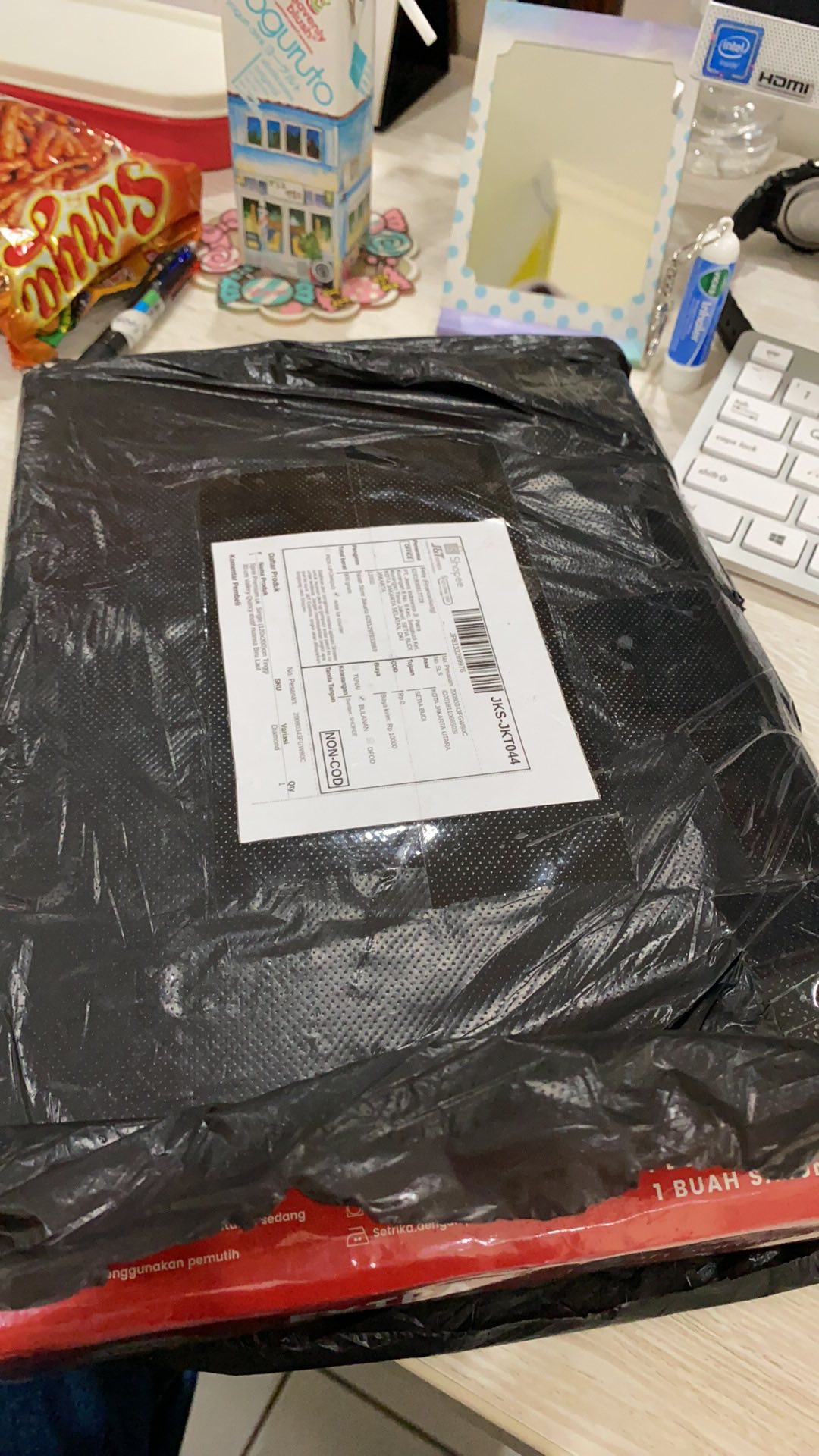 Sprei Premium Uk. Single (120x200)cm Tinggi 30 Cm Vallery Quincy Motif Nuansa Biru Laut