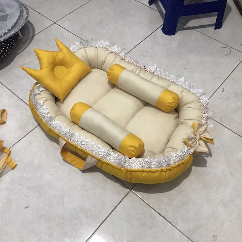 KASUR BABY NEST MURAH POLOS RENDA MOTIF BOLAK BALIK FREE BANTAL PEYANG MAHKOTA