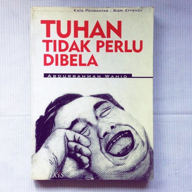 Tuhan tidak perlu dibela