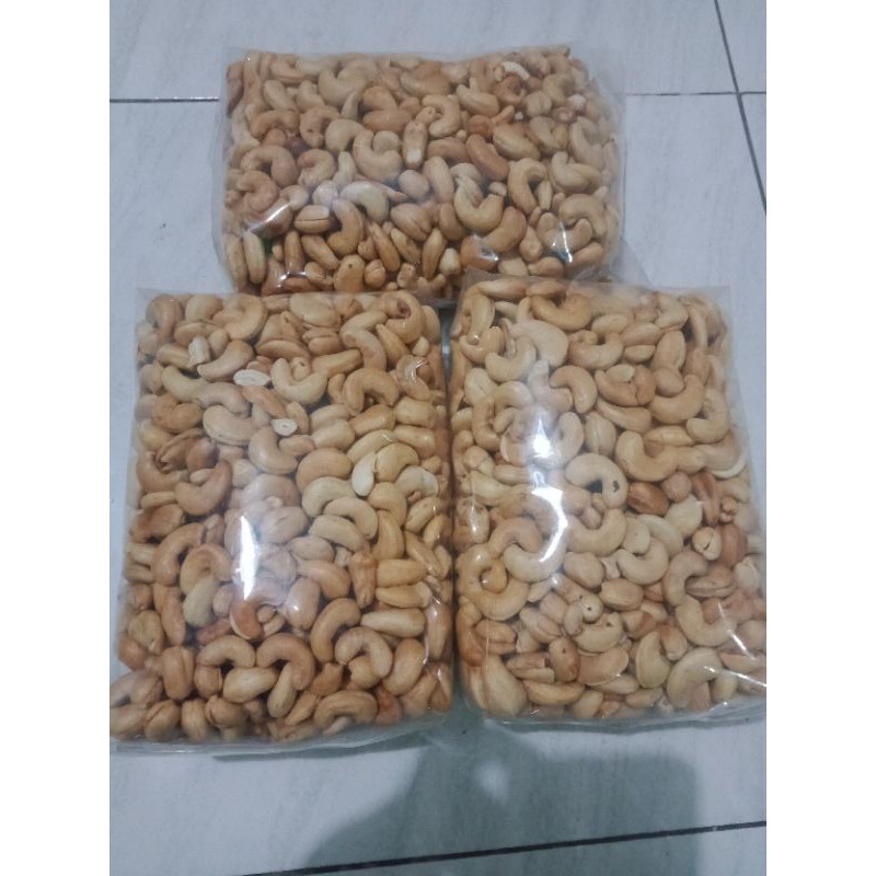 

kacang mete OVEN 1kg