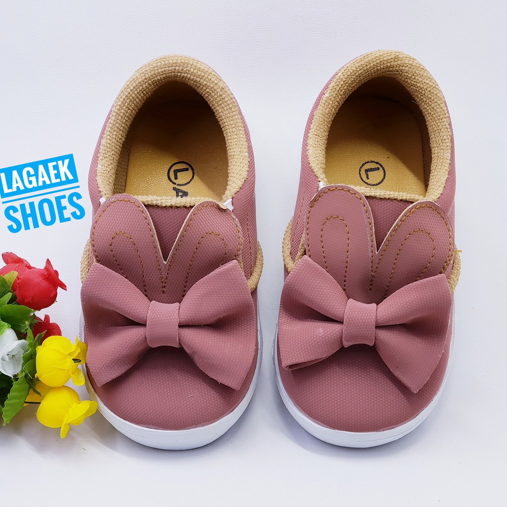 SEPATU ANAK PEREMPUAN USIA 1 2 3 4 TAHUN KELINCI SALEM 