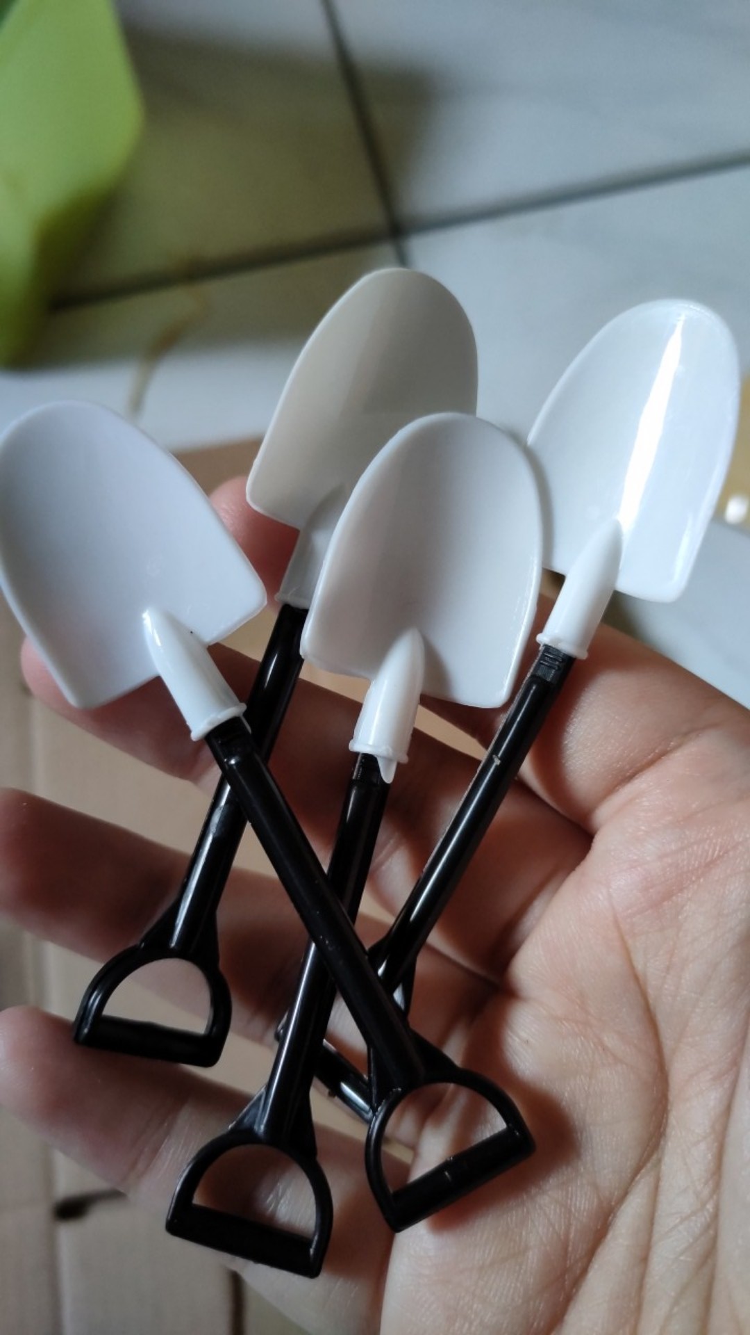 Pc Sendok Plastik Bentuk Spade / Cangkul Kuesendok Ulang Tahun Buah Serbaguna Dapur Oms Prestonlast