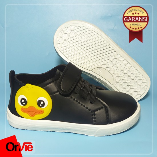 Onvie Sepatu Sneakers Anak Sekolah Motif Karakter Bebek