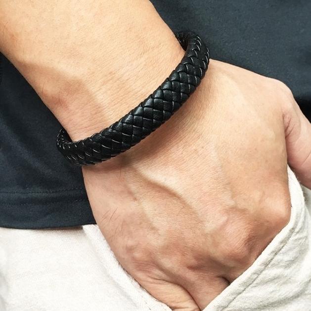 Gelang Kulit Stainless Steel Buatan Tangan Magnetik Untuk Pria - 21cm, Hitam