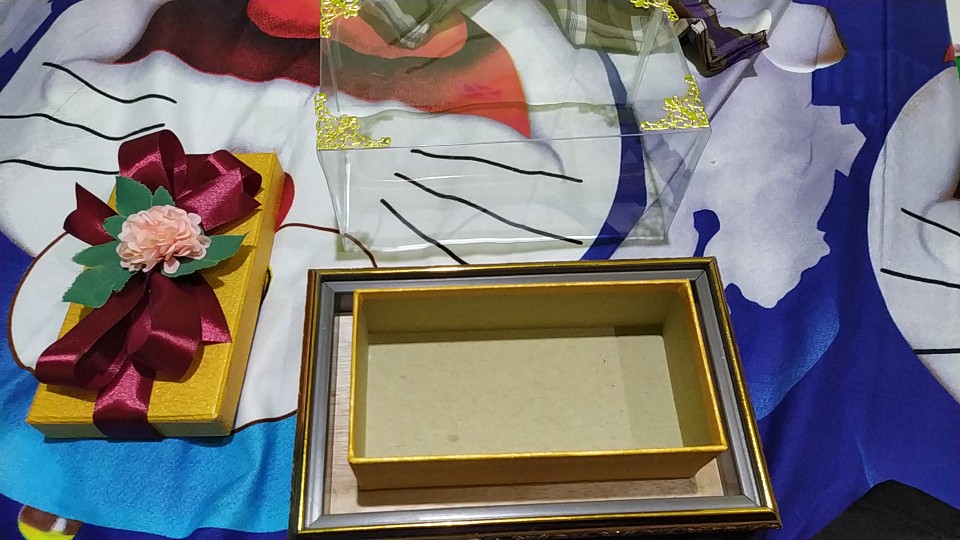 Frame Tempat Uang Box Karton Untuk Seserahan Pernikahan/tunangan - Fub