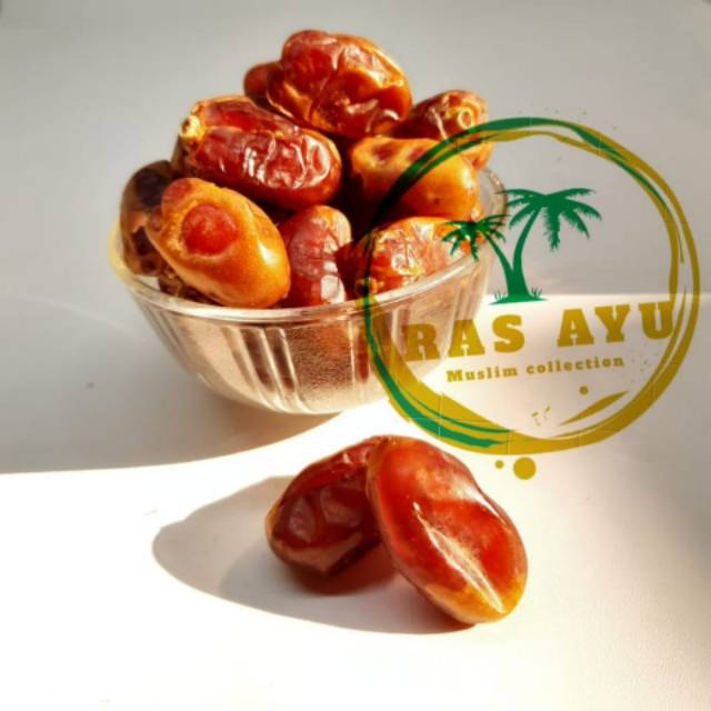 

KURMA KHALAS 1kg / khalas al saad / oleh oleh Haji dan Umroh Kurma Khalas Sa'ad 1 Kg Best Quality Premium Kurma kholas al-saad original