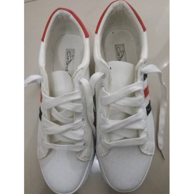 Sepatu Cardinal