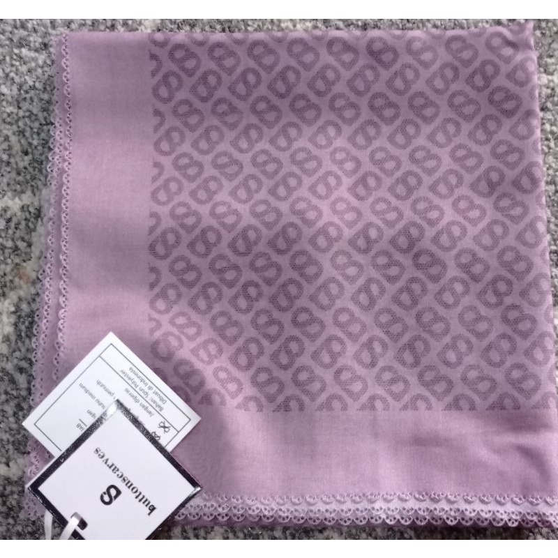 Buttonscarves Tapis Wisteria