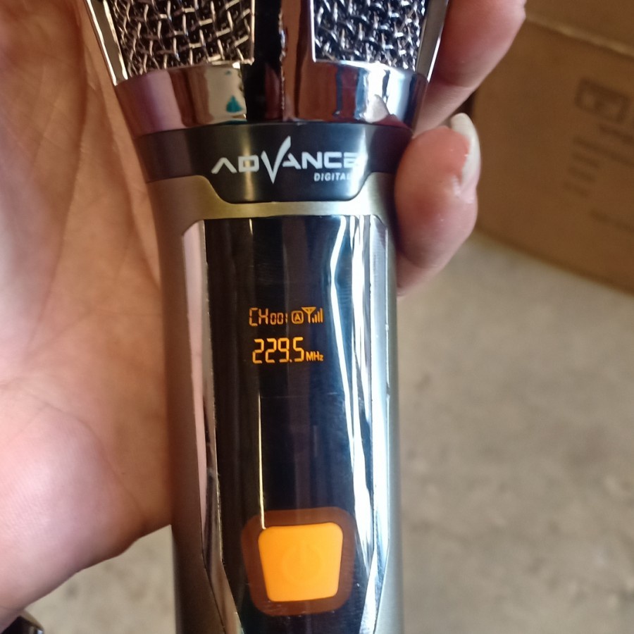 Microphone Advance 102 Profesional Mic Wireless Single Advance 102