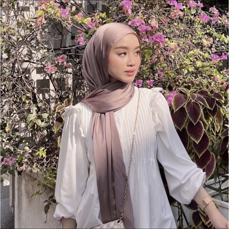 Pashmina Premium Satin Silk Malaysia Textured Crinkle (JAHIT TEPI KECIL SUPER RAPI)-Plum