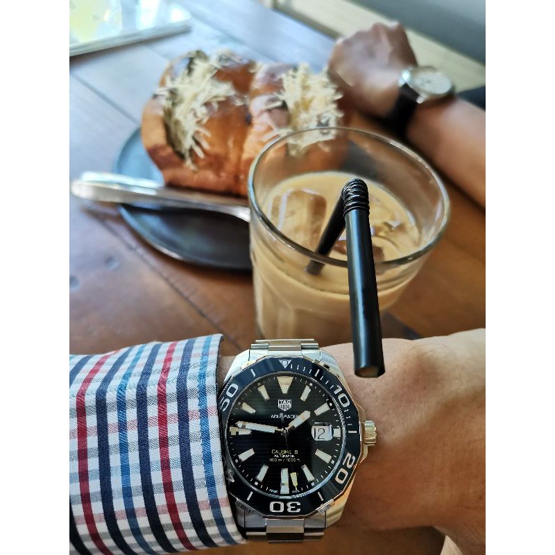 Tag Heuer Aquaracer Calibre 5 ref WAY201B 43 mm