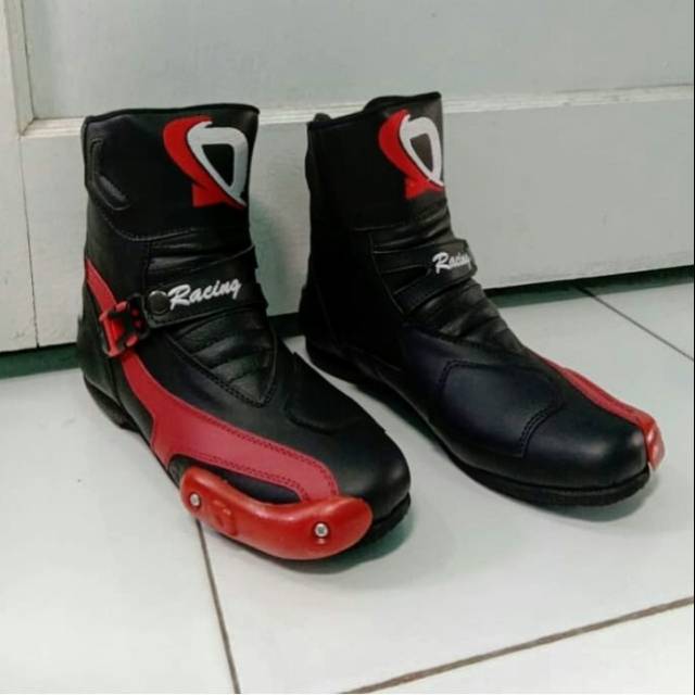 Sepatu Touring DLN