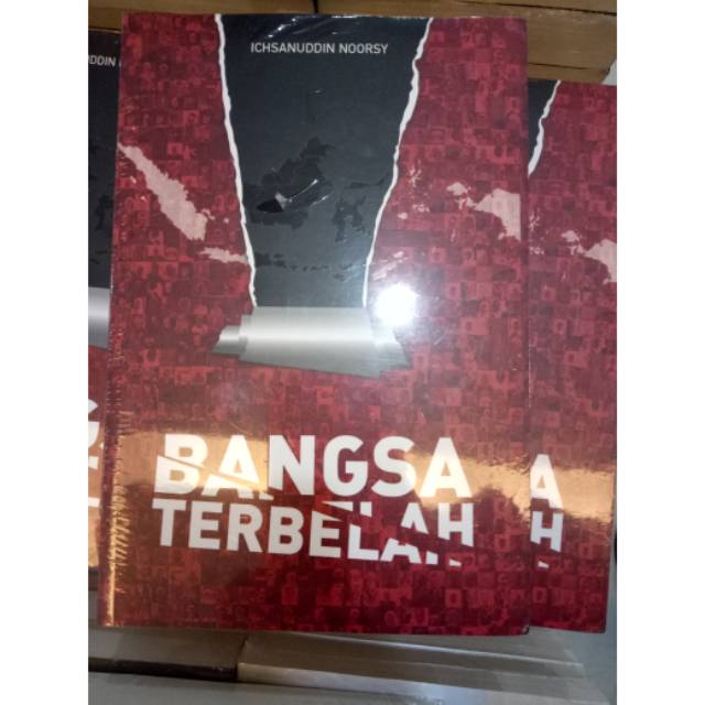 Buku bangsa terbelah