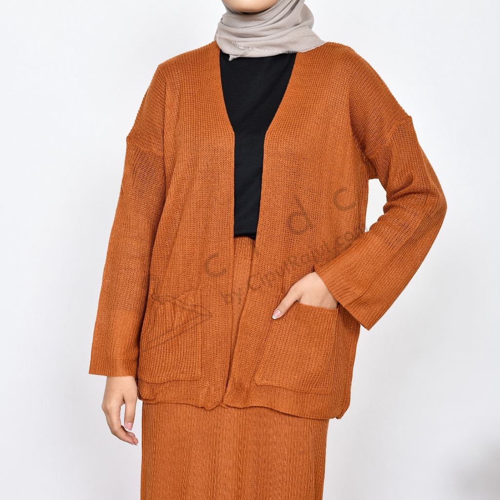 Simple Cardigan Ufa / Loccy / Loocy - CRDC by CiputRajut.com-Rust