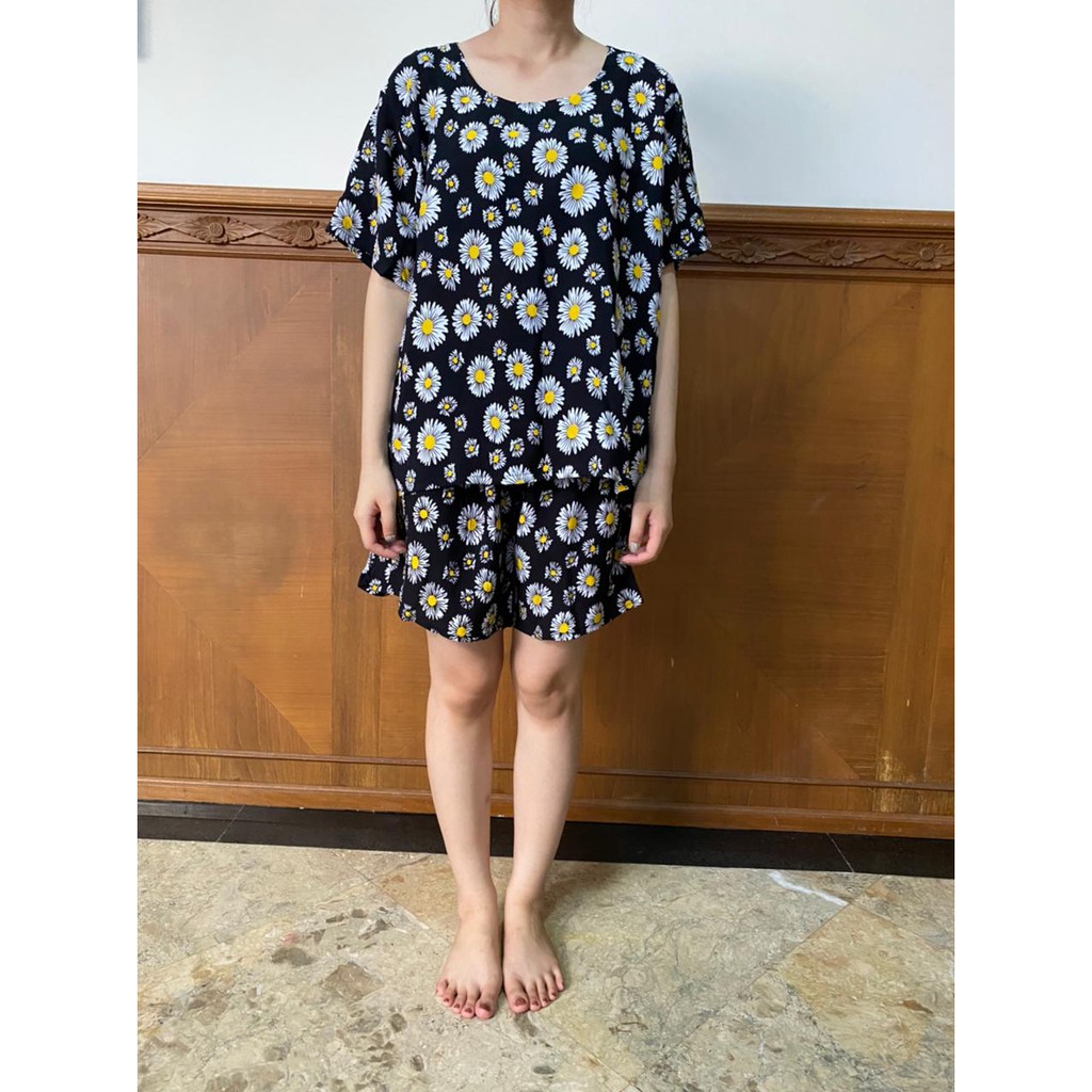 Daily Set / Pajamas Set / Piyama Set  - Tangan Pendek , Celana Pendek (SU)-Matahari Hitam