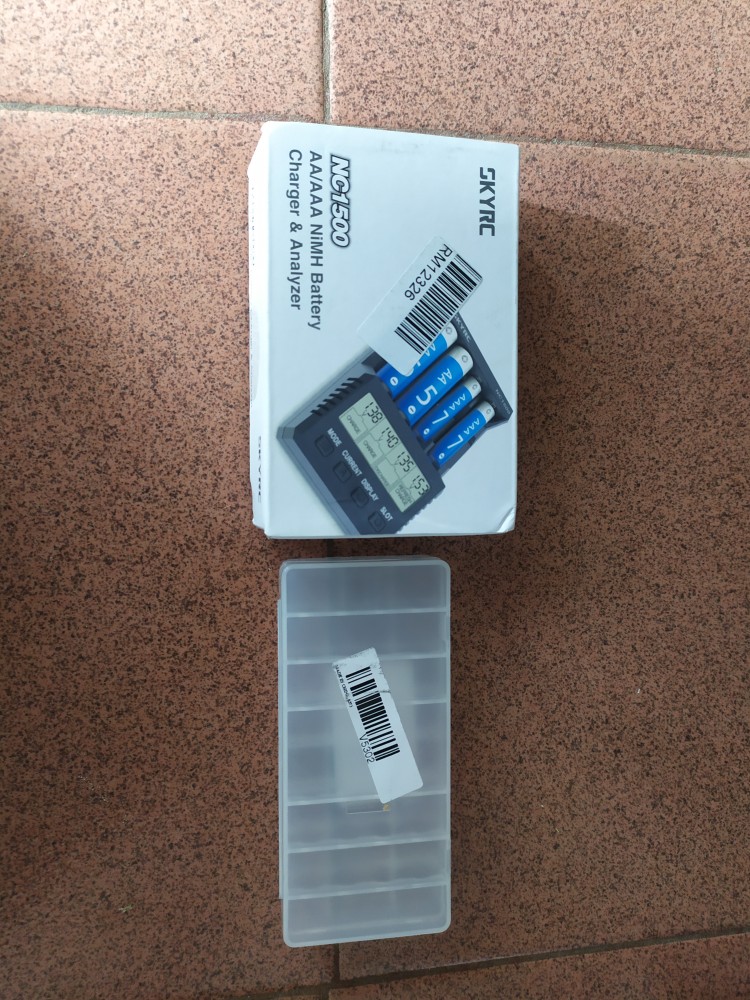 1pc Tempat Penyimpanan Baterai Aa Bahan Plastik Transparan Tahan Lama Kualitas Tinggi