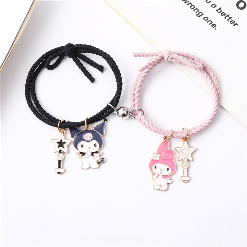 2pcs / Set Gelang Tali Elastis Dapat Disesuaikan Dengan Magnet Motif Kartun Untuk Pria Dan Wanita