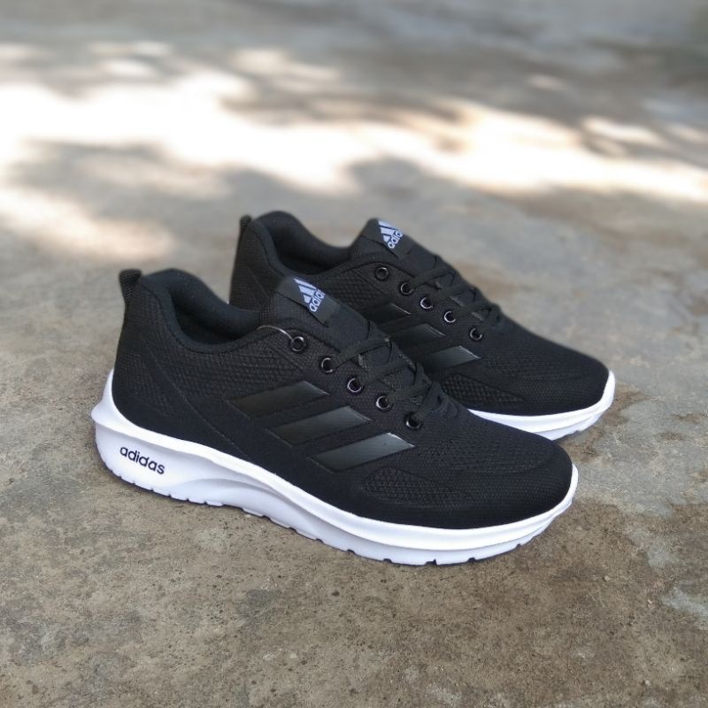 sepatu sekolah hitam polos pria wanita running cassual sport jogging