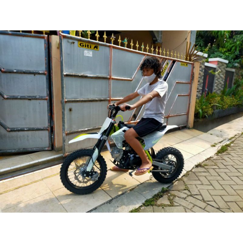 MOTOR MEDIUM TRAIL CROSS 110CC MANUAL TANPA KOPLING MESIN  HONDA~MOTOR CROSS~MAINAN MOTOR TRAIL