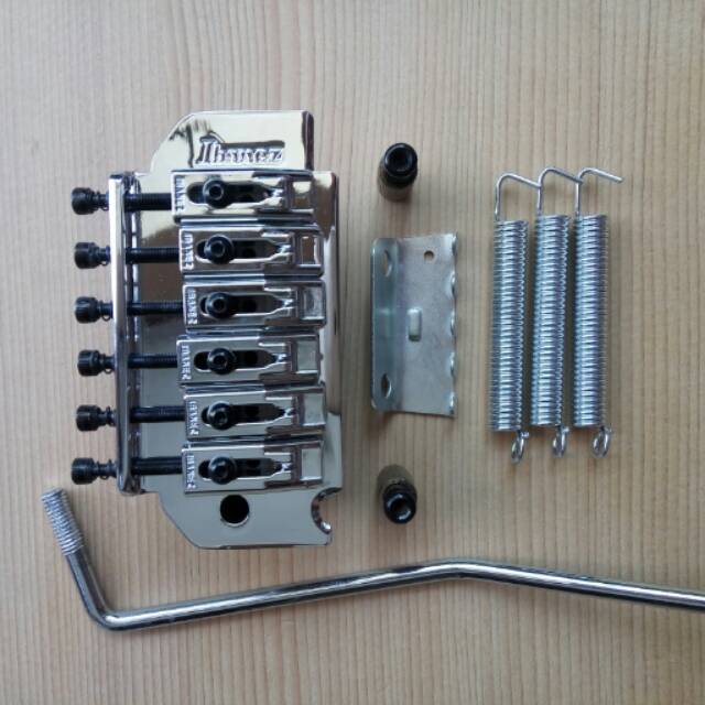 Tremolo Ibanez 2