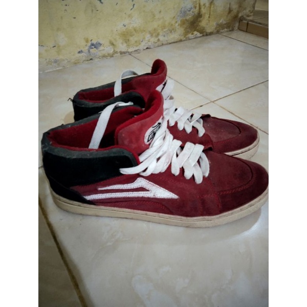 sepatu second. koleksi pribadi sepatu skate size 43