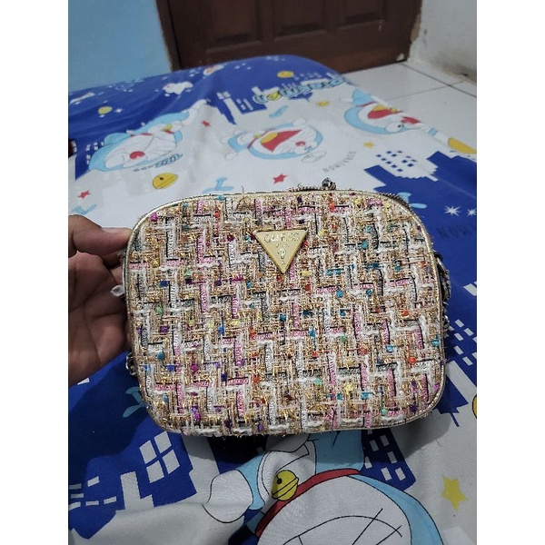 Preloved Tas Guess Original