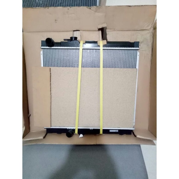 Radiator Toyota Hilux Surf LN147 LN167 RZN167 MANUAL 1997-2004