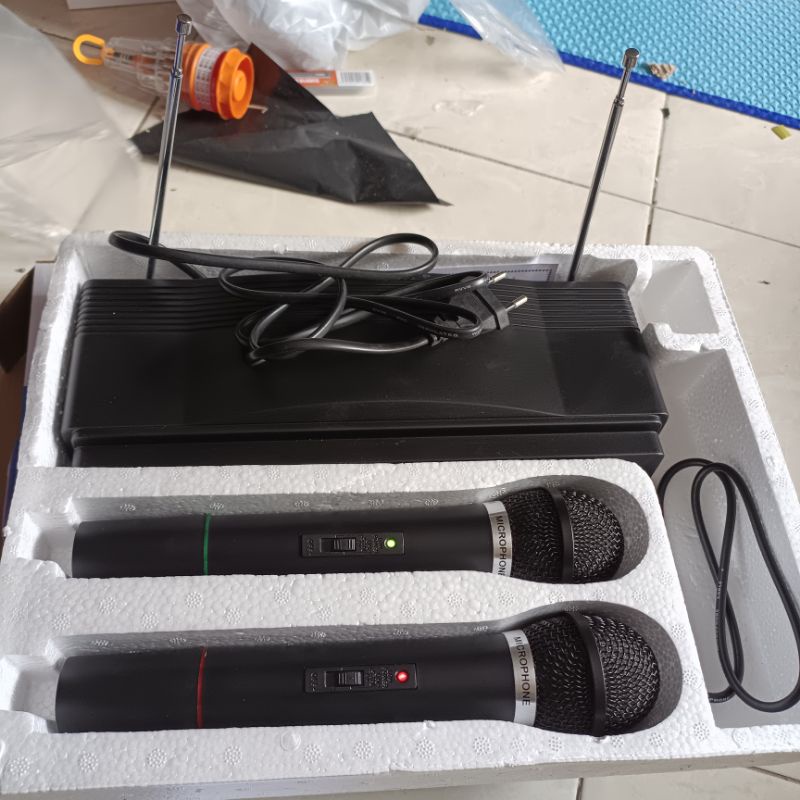 Microphone Wireless High Quality Handheld Wireless Mic - WM-306