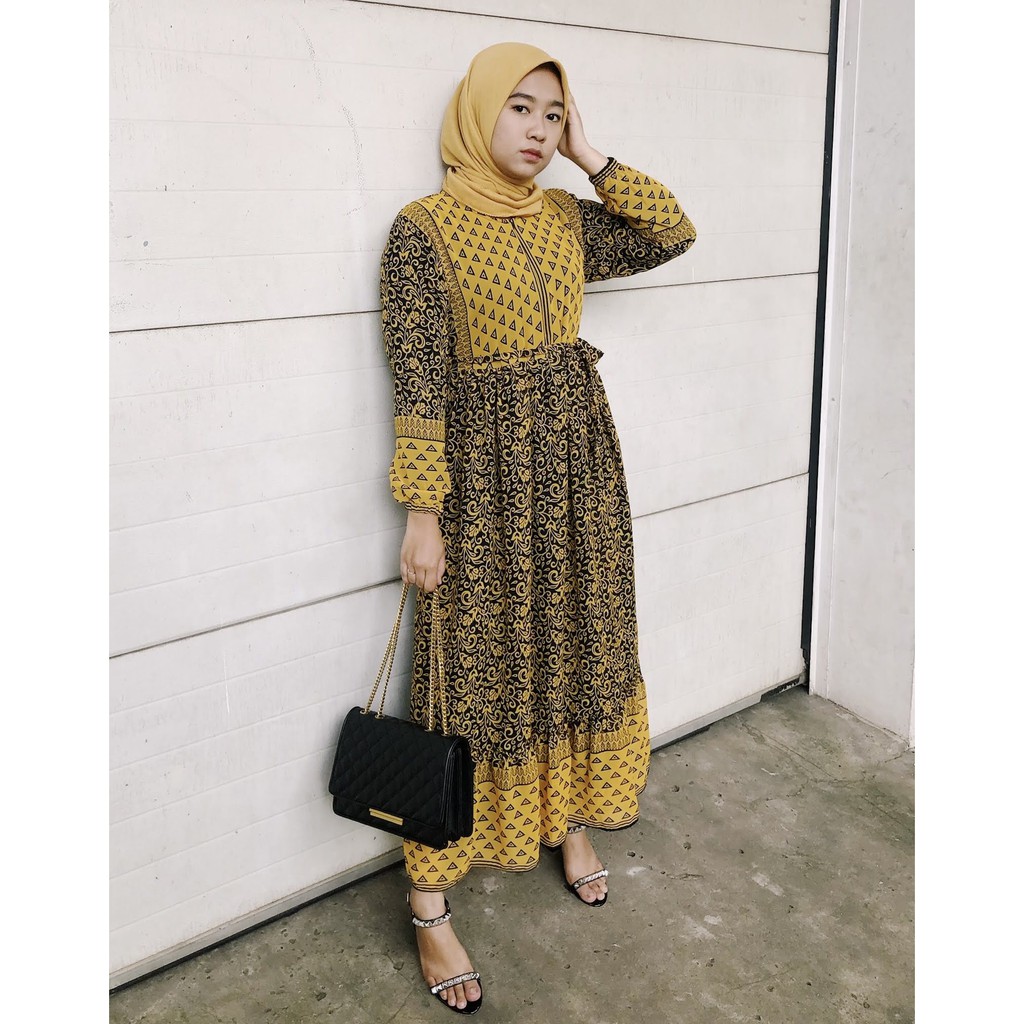 Indriany Fasion Gamis Inara Ceruty printing batik kombinasi polos full furing