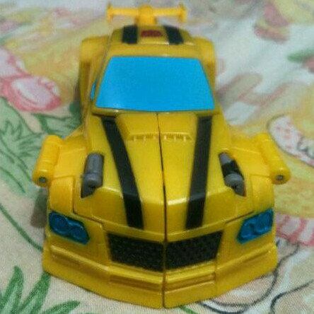 Transformers. Bumblebee Deluxe Class. Transformers Hasbro. Transformers Cyberverse