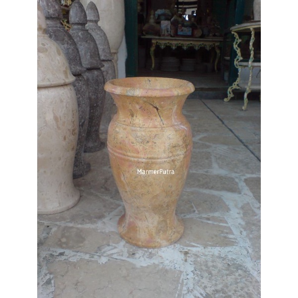 Vas Bunga Vas Air MArmer Merah Tulungagung+ongkir area jawa