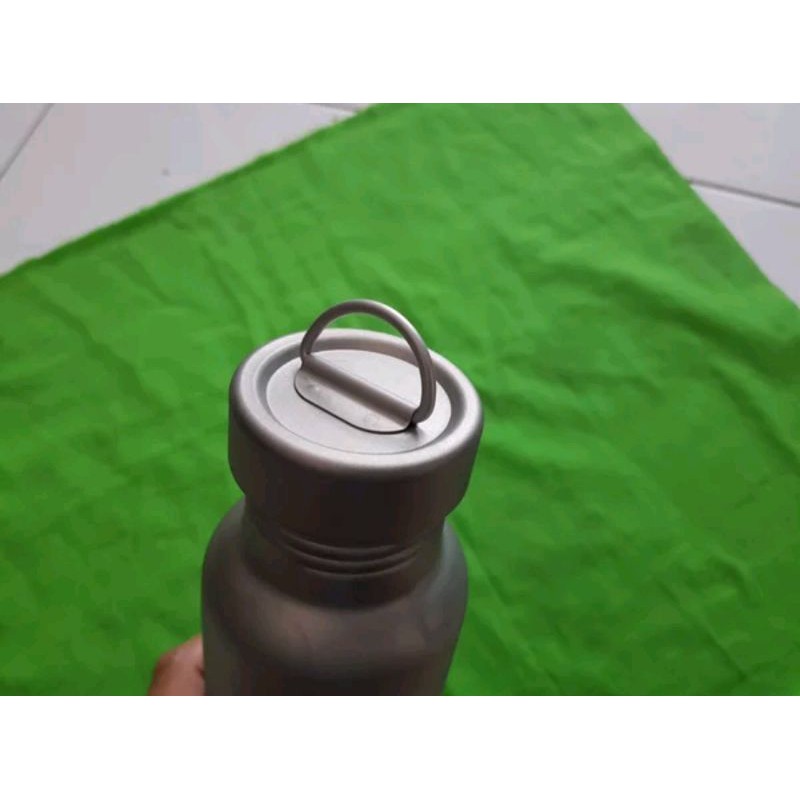 botol sepeda bidon original titanium 800 ml tempat air minum sepeda bottle cage