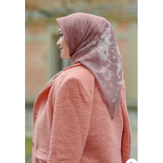 Buttonscarves Preloved