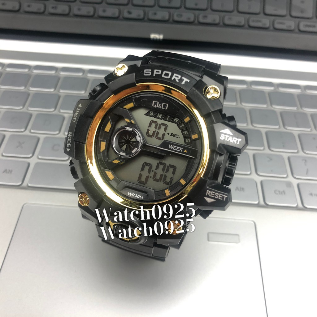 COD Jam Tangan Digital Wanita Pria Tahan Air Fashion Watch LED Tampilan Layar Besar Dengan Font Warna-warni M139-M87-Emas