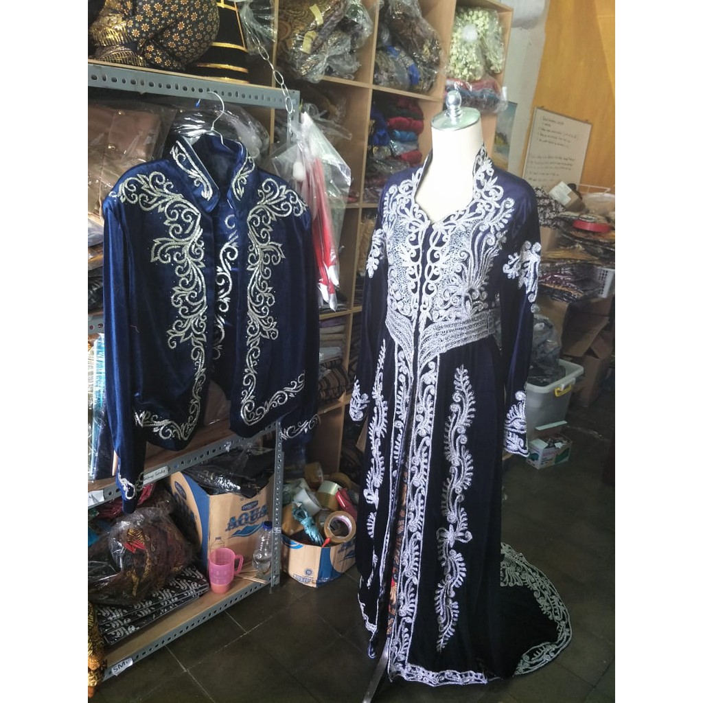 Kebaya Pengantin Kerah Biru Navy Set Beskap Payet Silver Keren
