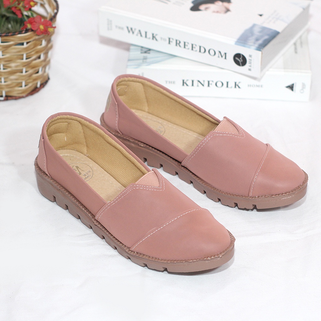 Mym2m Weslina Sepatu Wanita Slip on Kasual Terlaris