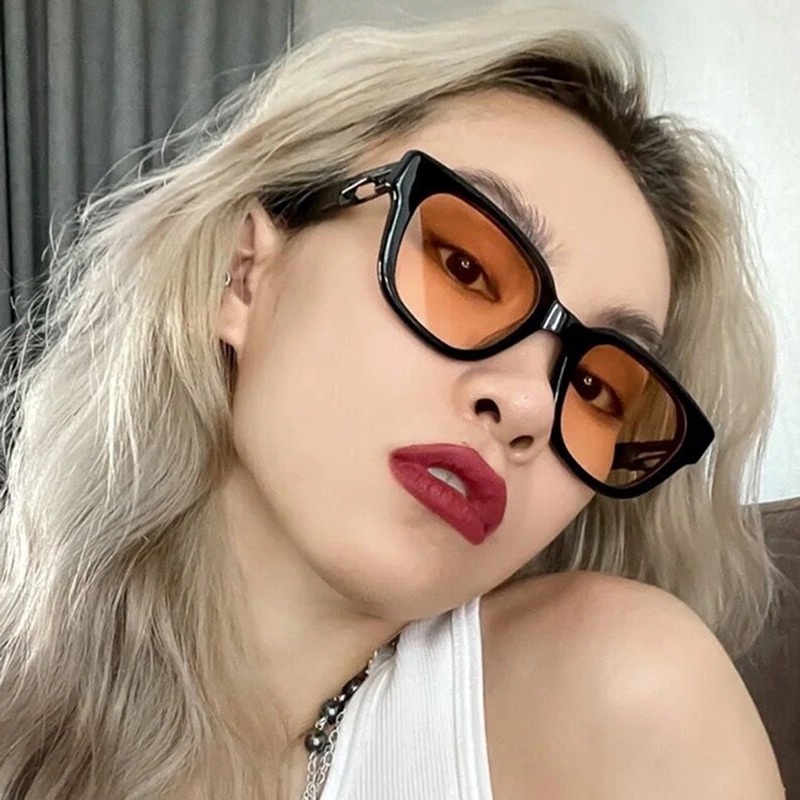 （YUZHU）COD Baru Kedatangan Western Retro Cat Eye Sunglasses Untuk Wanita Permen Warna Gaya Fashion Korea Kacamata Matahari Untuk Wanita