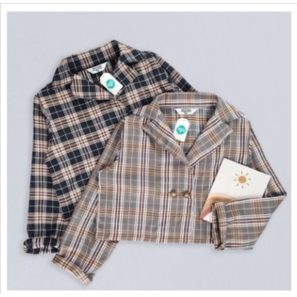 Giorgio Blazer Wanita Crop Oira Tartan Kotak / S9