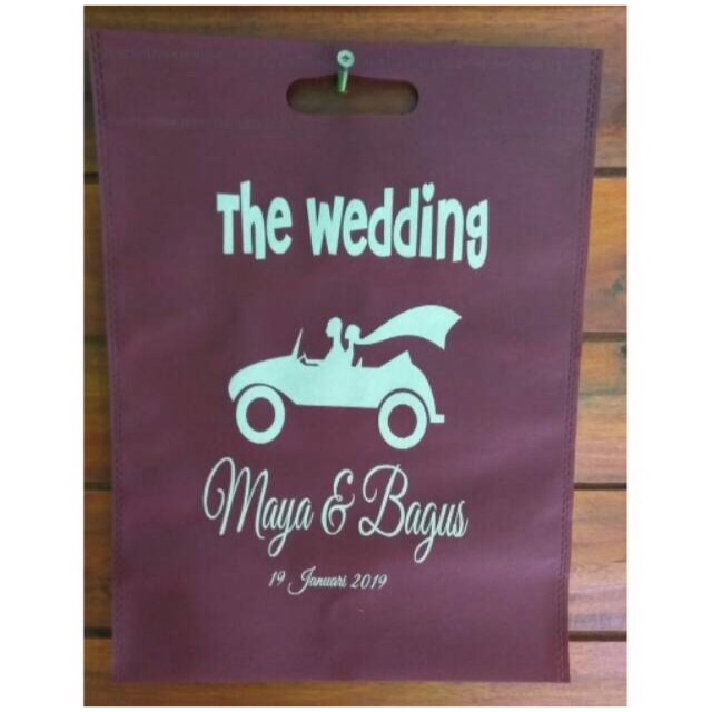 

Tas oval ukuran 30x40 sablon
