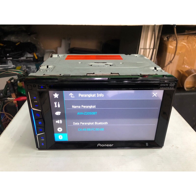 Head unit Pioneer Avh-Z2050Bt