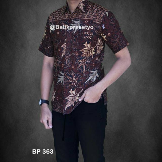 Baju batik motif daun