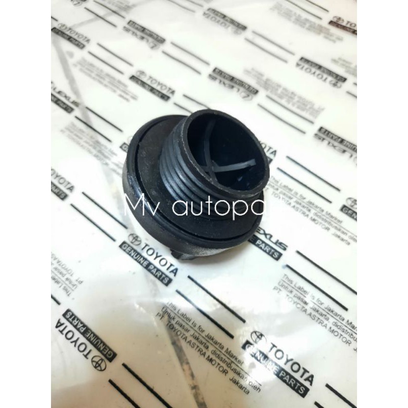 Tutup oli mesin Toyota Agya ORI