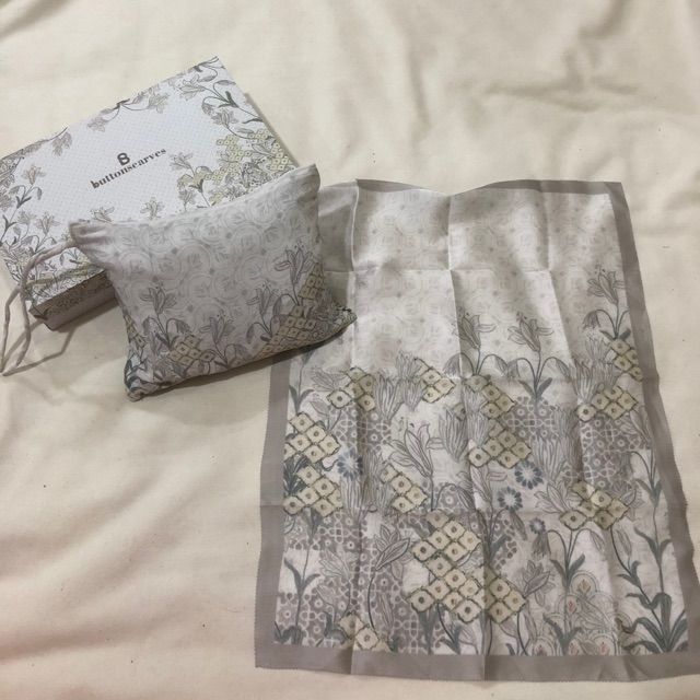 Buttonscarves KIDS Prayer Robe