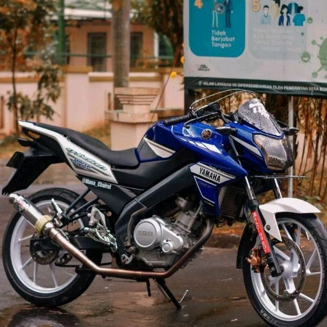 STRIPING STIKER VIXION NEW LIGHTNING NVL SERIES GP STIKER VIXION NEW NVL SERIES GP