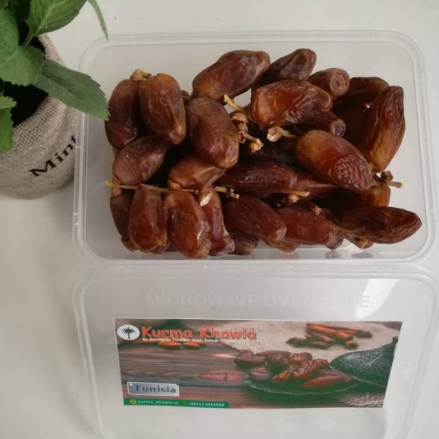 

Kurma Tunisia Tangkai "KHAWLA