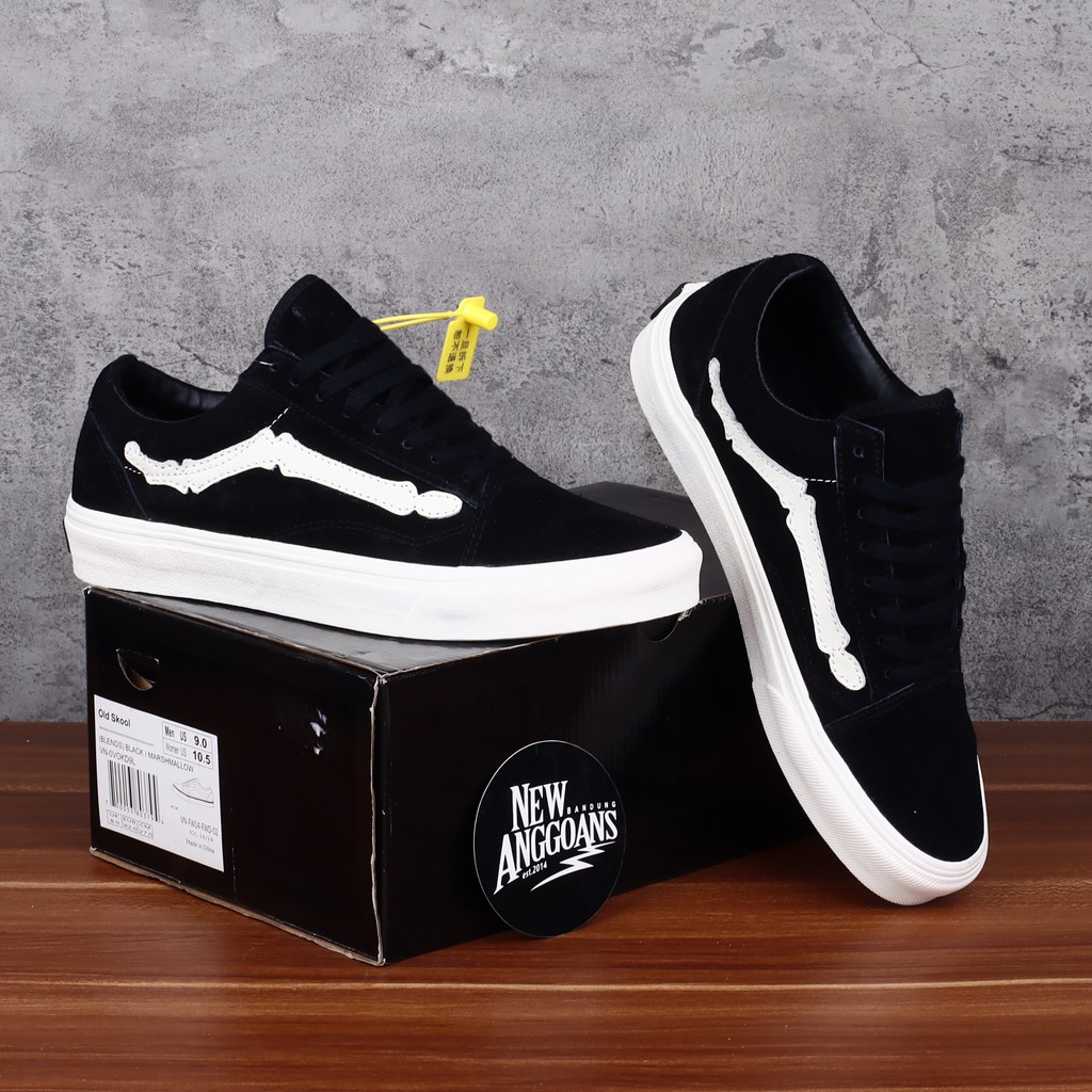 harga vans old skool pro