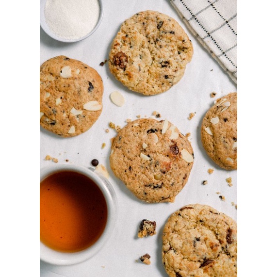 

Soft Cookies Classic Choco Almond with Callebaut Chococoin by Z's Foodie